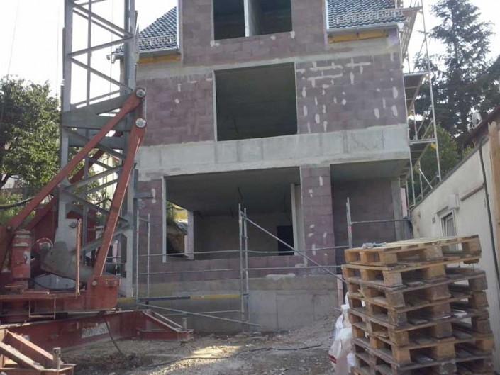 Baustelle Haus Praxis mit 3 Stockwerken